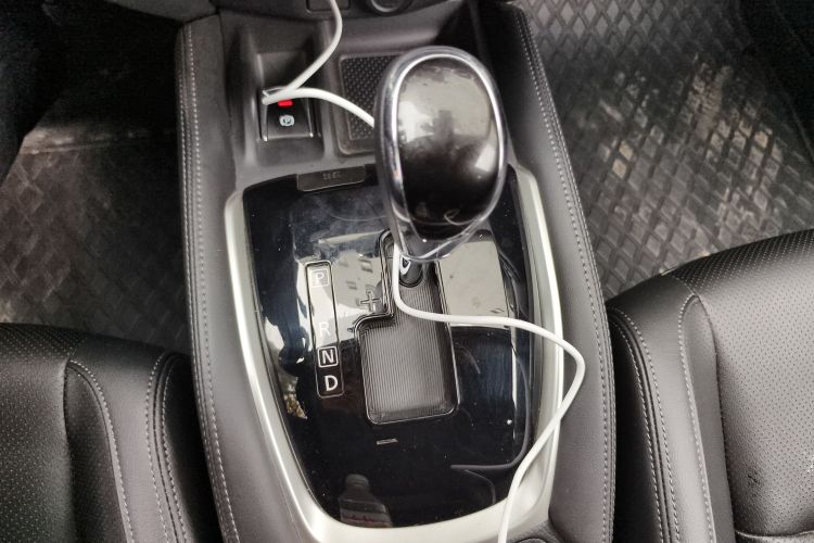 日产 奇骏 2025款 荣誉 2.0L 两驱领先版中控内饰18