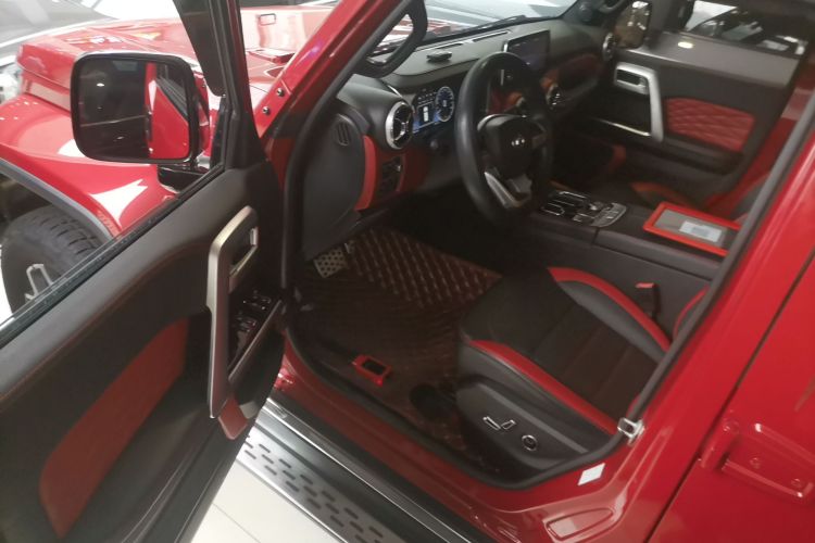 北京越野 北京BJ40 2019款 PLUS 2.3T 自动四驱尊享版 国VI中控内饰20