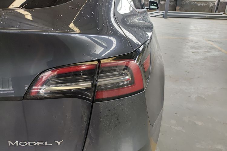 特斯拉 Model Y 2022款 后轮驱动版车身外观6006