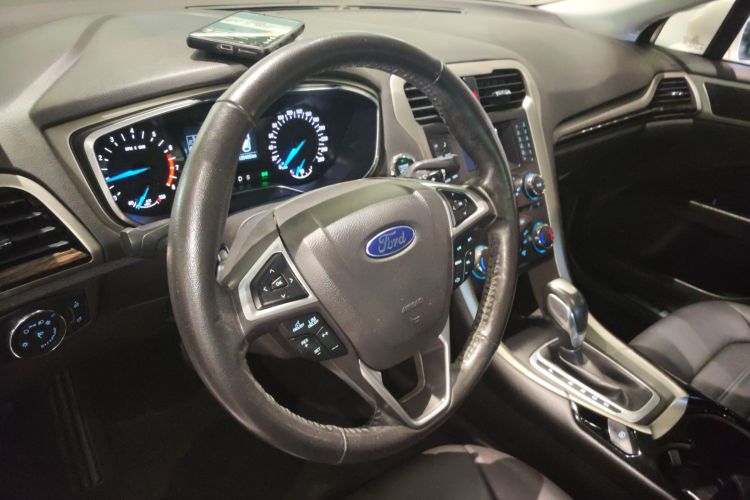 福特 蒙迪欧 2013款 2.0L GTDi200时尚型局部细节13