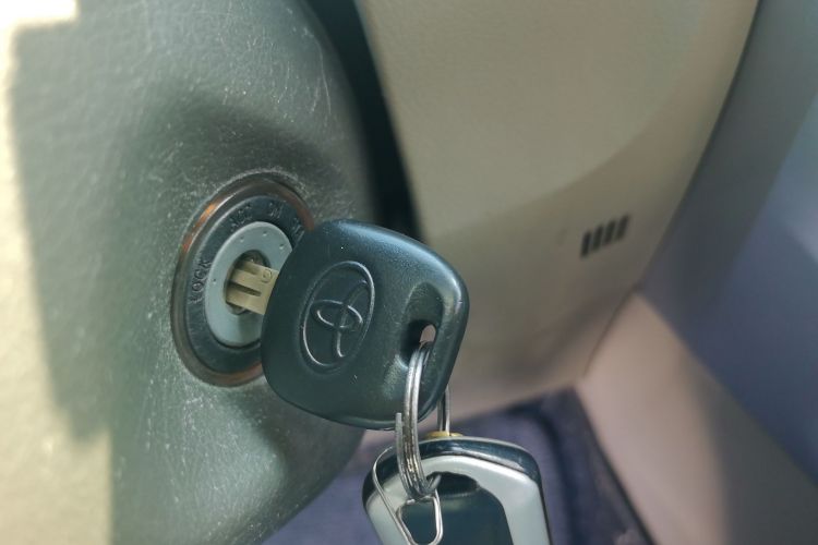 丰田 逸致 2011款 180E CVT精英版中控内饰7001