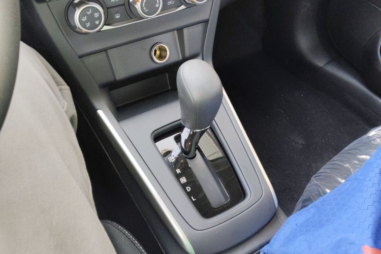 日产 轩逸 2024款 改款三 经典 1.6XE CVT舒适版中控内饰18