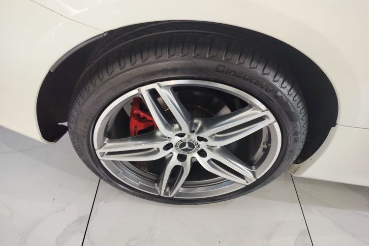 奔驰E级(进口) 2020款 E 260 4MATIC 轿跑车车身外观6008