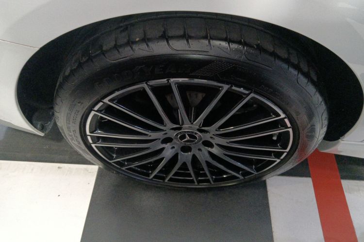 奔驰C级 2023款 C 200 L 运动版车身外观6008