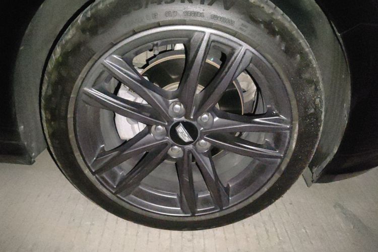 凯迪拉克CT4 2022款 28T 豪华型车身外观10