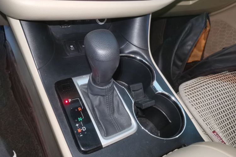 丰田 汉兰达 2021款 2.0T 两驱精英版 7座中控内饰18