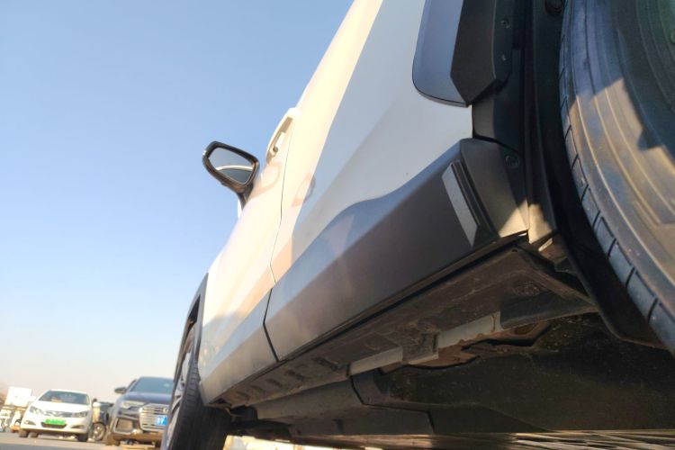 丰田 RAV4荣放 2023款 2.0L CVT四驱探险Plus版局部细节9002