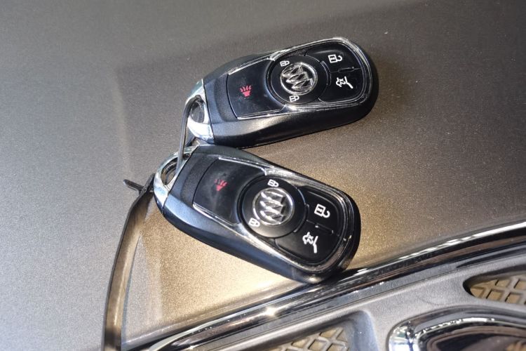 别克 昂科威 2017款 28T 四驱精英型中控内饰11