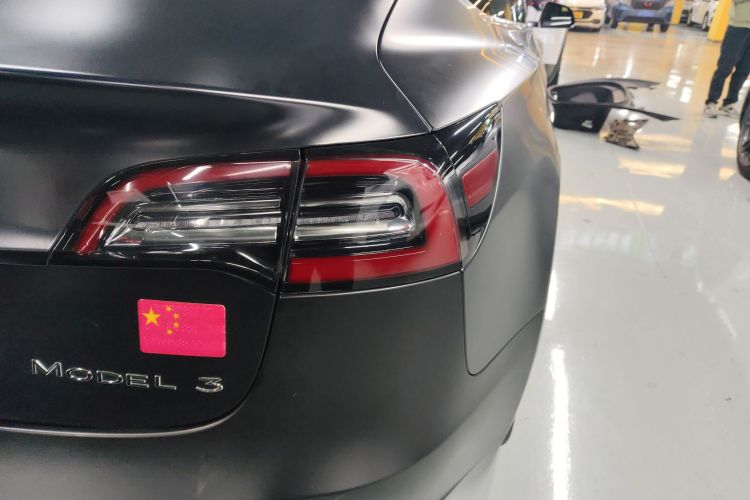 特斯拉 Model 3 2019款 标准续航后驱升级版车身外观6006