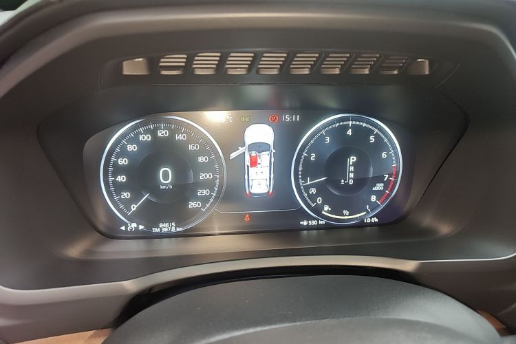 沃尔沃XC90 2018款 T6 智尊版 7座中控内饰14