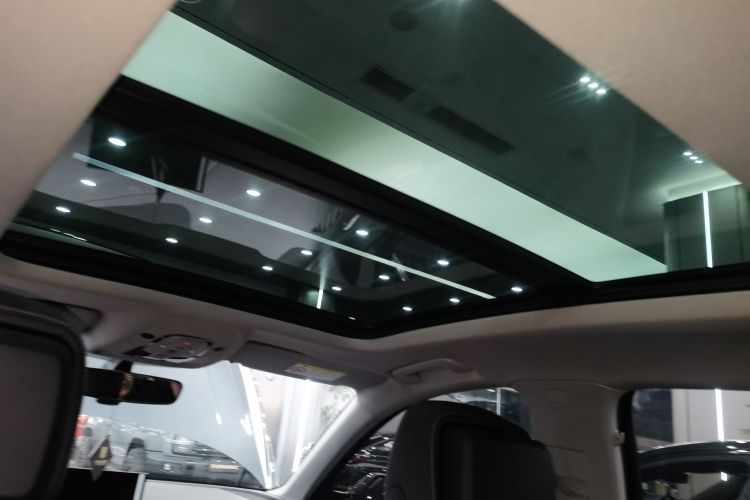 奥迪A4L 2020款 40 TFSI 豪华动感型中控内饰22