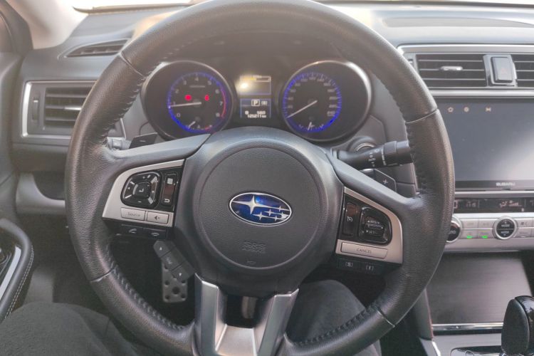 斯巴鲁 力狮 2016款 2.5i 全驱荣耀版局部细节13