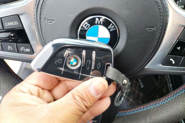 宝马3系 2021款 320Li M运动套装中控内饰11