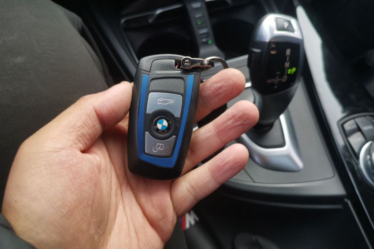 宝马3系 2017款 320Li 时尚型中控内饰7001