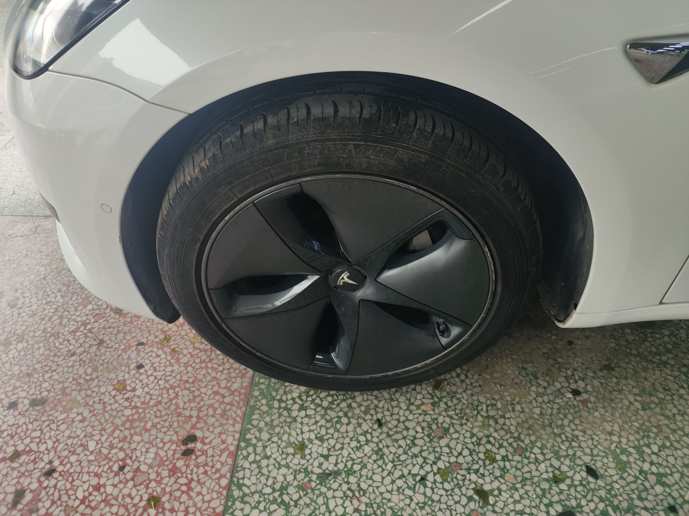 特斯拉 Model 3 2019款 标准续航后驱升级版