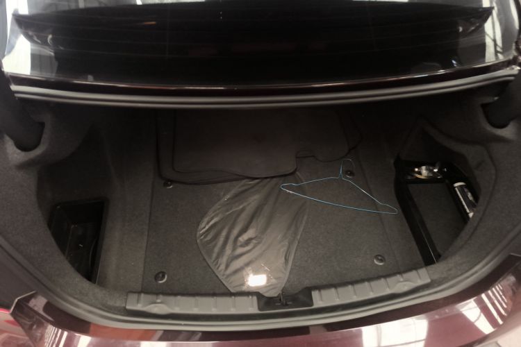 宝马3系 2017款 320Li xDrive 时尚型机舱底盘23