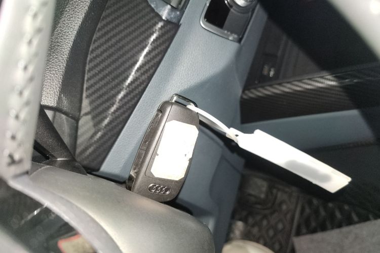 奥迪Q2L 2018款 35 TFSI 时尚致雅型 国V中控内饰11