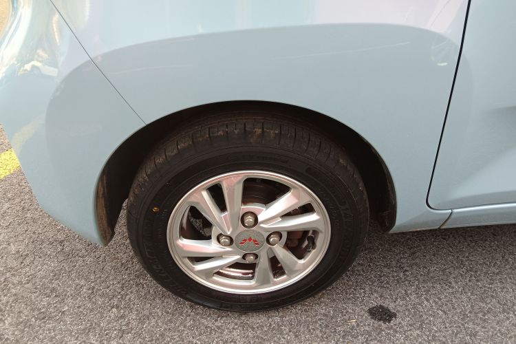 五菱汽车 宏光MINIEV 2020款 自在款 磷酸铁锂车身外观6007