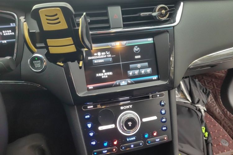 福特 金牛座 2015款 EcoBoost 245 豪华型中控内饰16