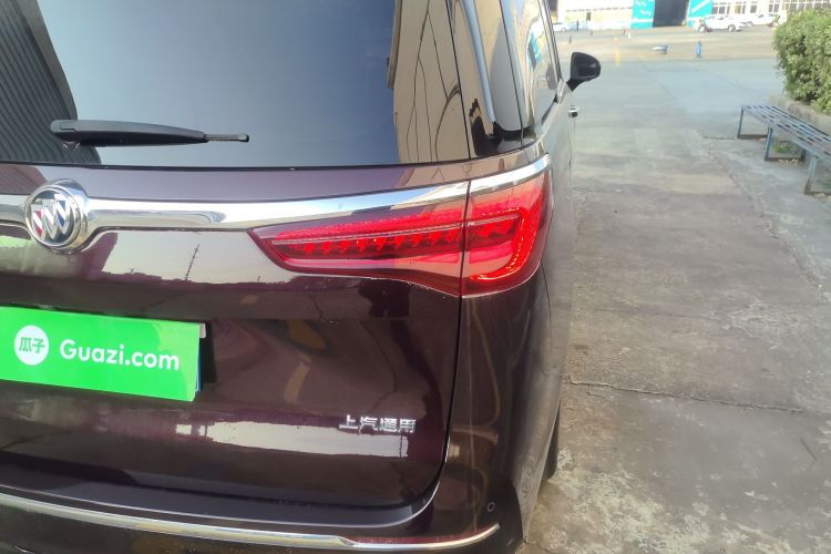 别克GL8 2022款 Avenir艾维亚 六座贤礼版车身外观9