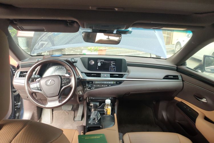 雷克萨斯ES 2018款 200 卓越版 国VI局部细节22