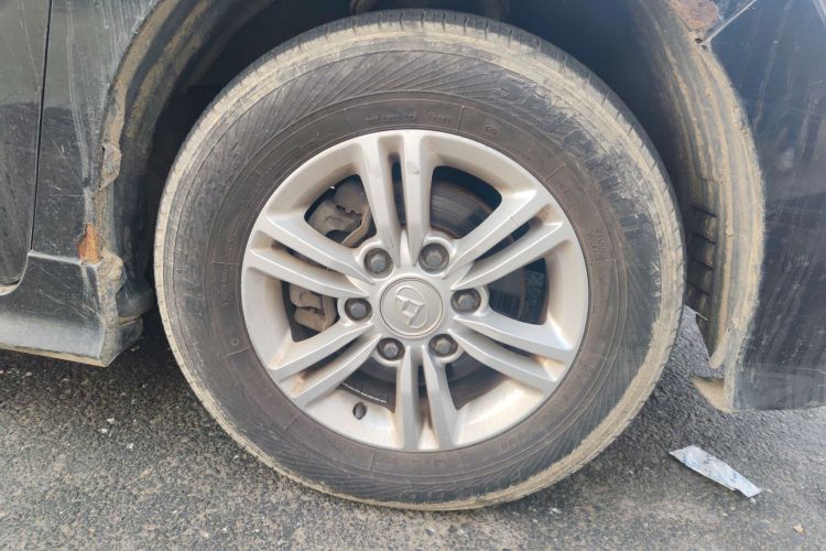 上汽大通MAXUS 大通G10 2018款 PLUS 2.4L 手动精英版车身外观10