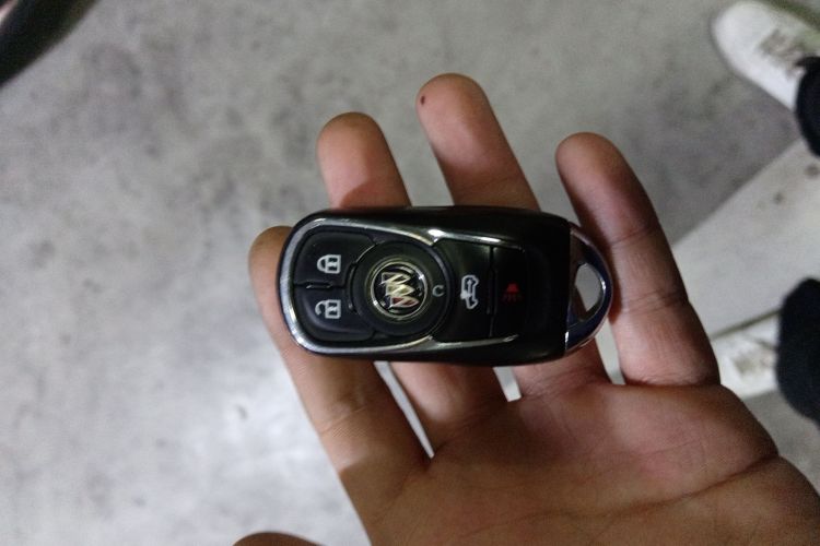 别克GL8 2021款 陆上公务舱 652T 豪华型中控内饰11