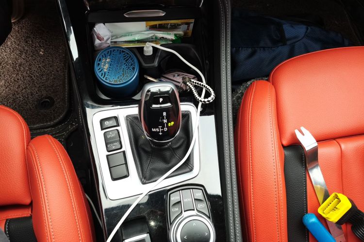 宝马1系 2021款 改款 125i M运动曜夜版中控内饰18