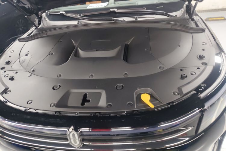 鸿蒙智行 问界M7 2024款 1.5T 智驾后驱Pro版 5座机舱底盘24