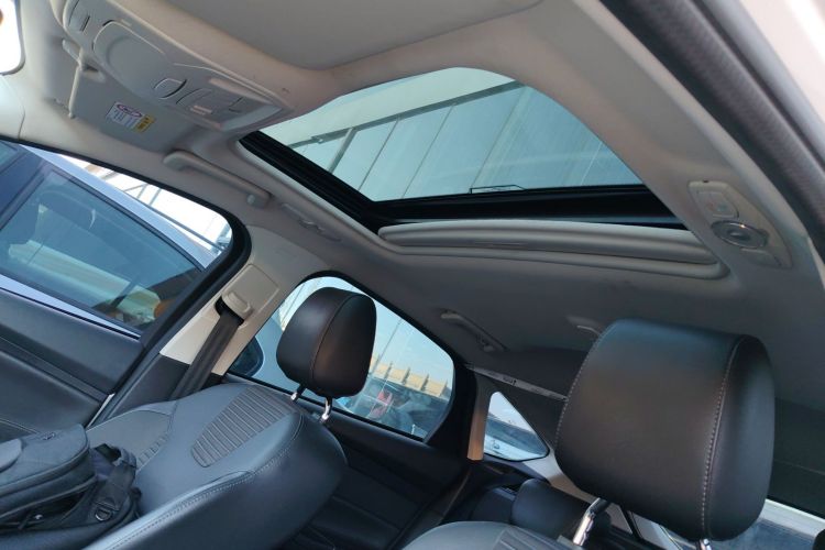 福特 福克斯 2018款 两厢经典 1.6L 自动风尚型智行版中控内饰22