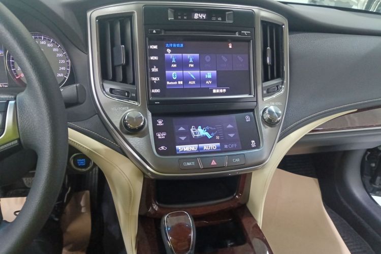 丰田 皇冠 2018款 2.0T 先锋版中控内饰16