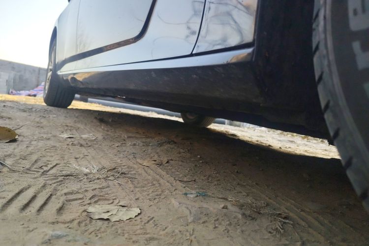 日产 天籁 2019款 2.0L XL 舒适版局部细节9001