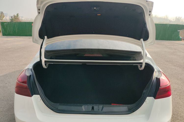 吉利汽车 帝豪 2020款 1.5L CVT向上版局部细节23