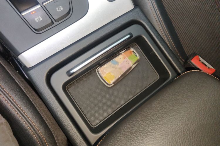 奥迪Q5L 2018款 40 TFSI 荣享时尚型 国V中控内饰7001