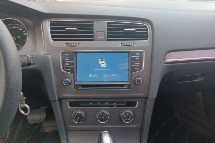 大众 高尔夫 2015款 1.6L 自动舒适型中控内饰16