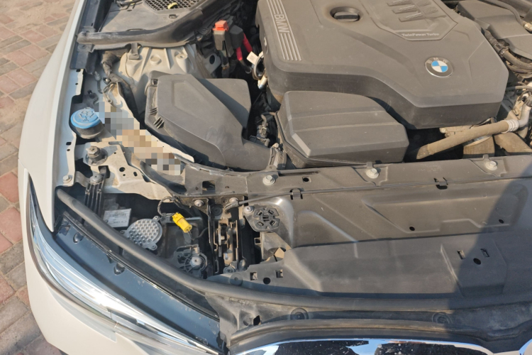 宝马3系 2022款 改款 325Li M运动套装局部细节9006