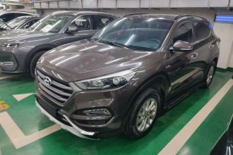 现代 途胜 2015款 1.6T 双离合两驱智能型