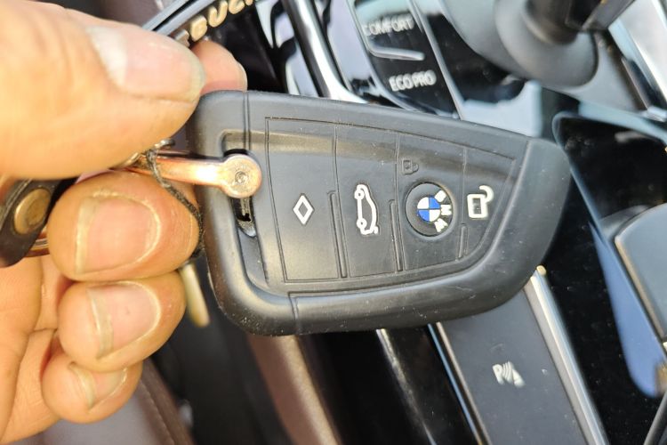 宝马5系 2020款 525Li M运动套装中控内饰7001