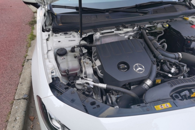 奔驰A级 2023款 A 200 L 时尚型局部细节9003