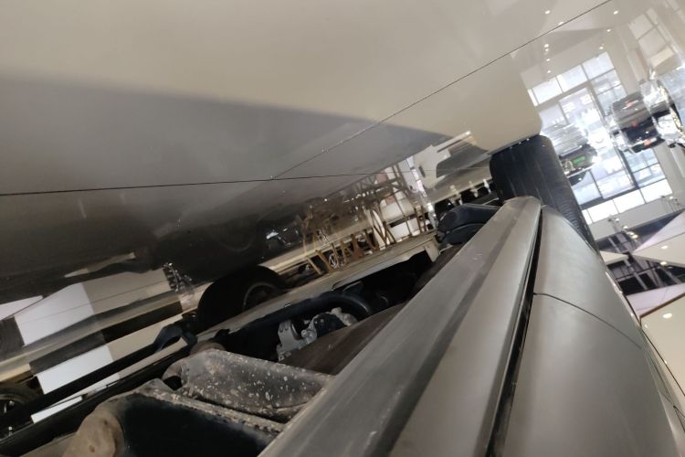 路虎 发现 2023款 300PS S局部细节9002