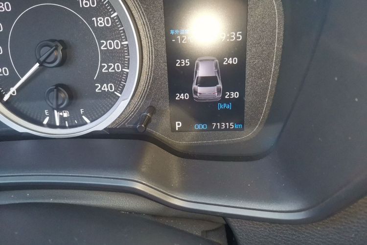 丰田 卡罗拉 2019款 1.2T S-CVT GL-i精英版中控内饰15