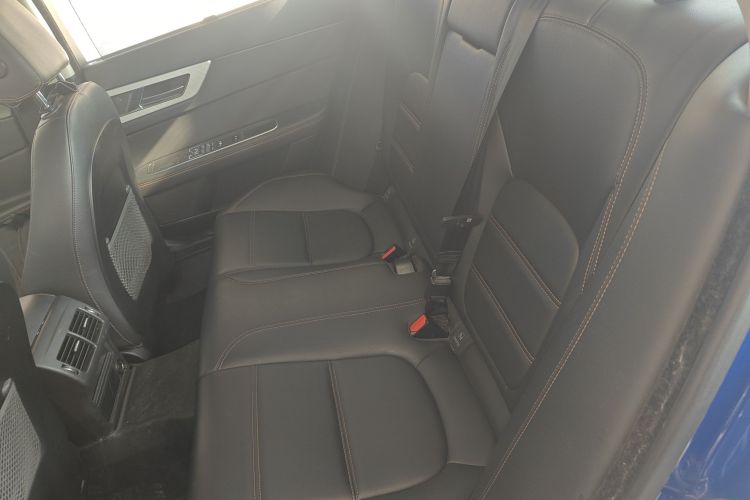 捷豹XEL 2018款 2.0T 250PS 尊享版中控内饰21