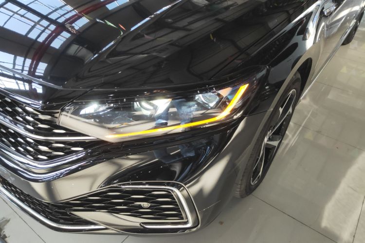 大众 帕萨特 2025款 出众款 330TSI 星空精英版局部细节36