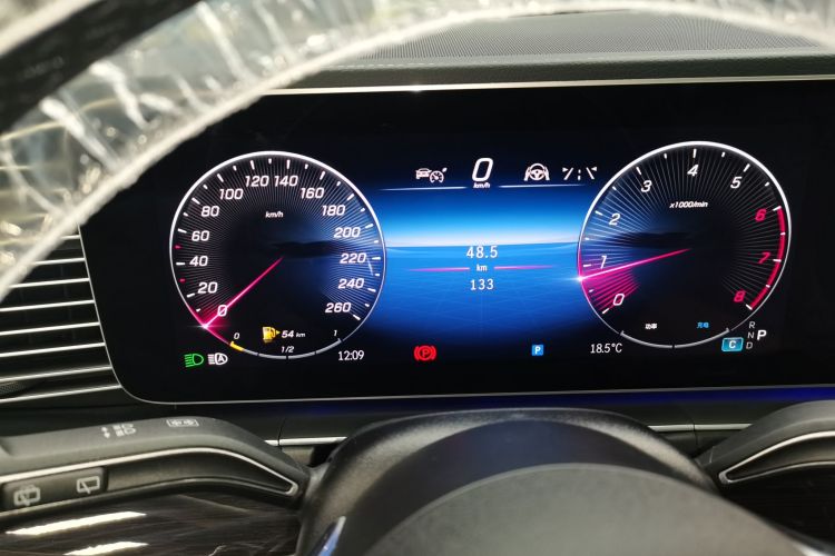 奔驰GLE 2024款 改款 GLE 350 4MATIC 时尚型中控内饰14