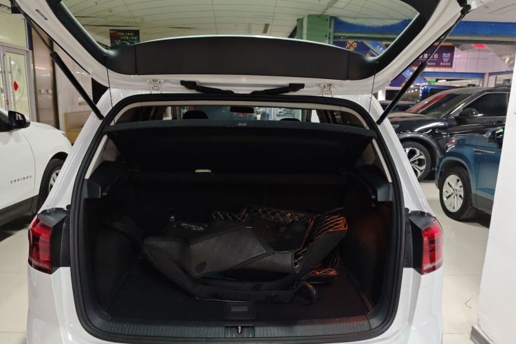 大众 高尔夫·嘉旅 2018款 1.6L 自动舒适型机舱底盘23