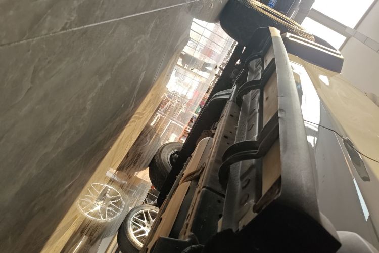 坦克300 2021款 越野版 2.0T 挑战者局部细节9002