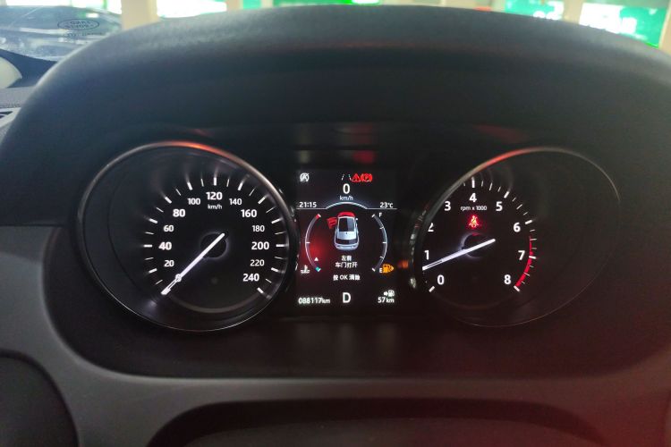 路虎 发现神行 2018款 240PS SE版中控内饰14