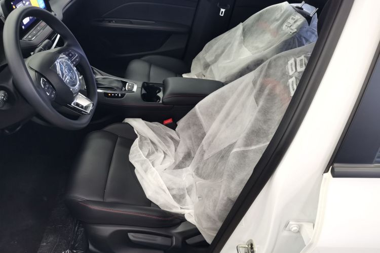 名爵 MG5 2025款 180DVVT 全球抢先版中控内饰19