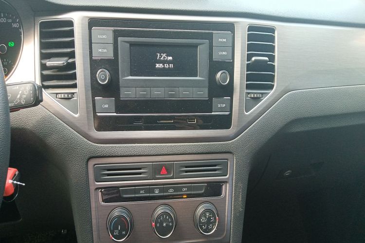 大众 高尔夫·嘉旅 2016款 1.6L 自动舒适型局部细节16