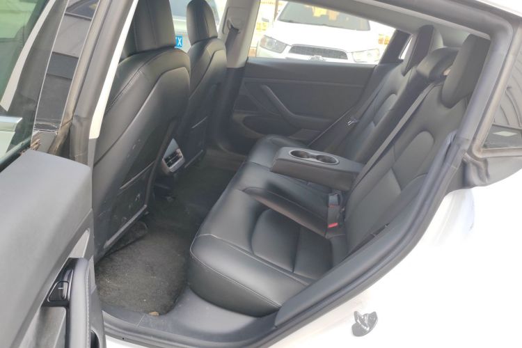 特斯拉 Model 3 2019款 标准续航后驱升级版中控内饰21